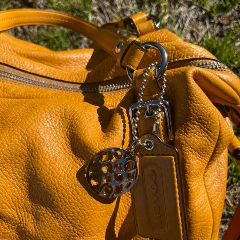 Coach Legacy Leather Shoulder Bag – Amber/Honey, Magenta Lining - Picture 5 of 6